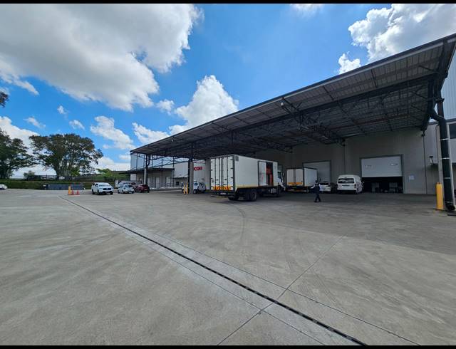 7,500M² WAREHOUSE TO LET IN LINBRO PARK
